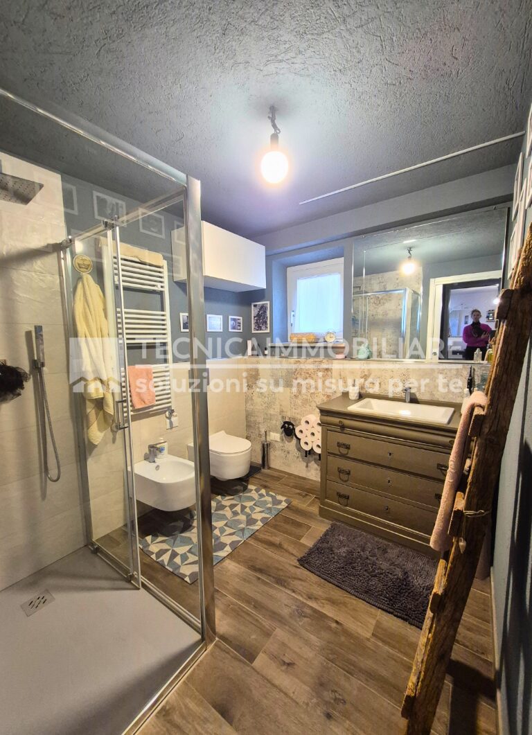 20-1 (Grande) (Media)